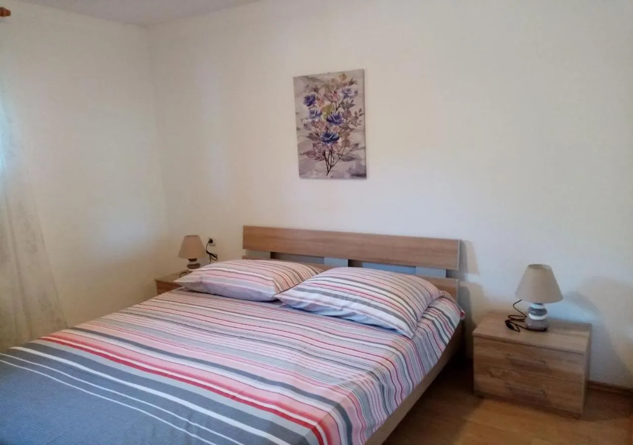 Apartments Smolica 拉宾 克罗地亚